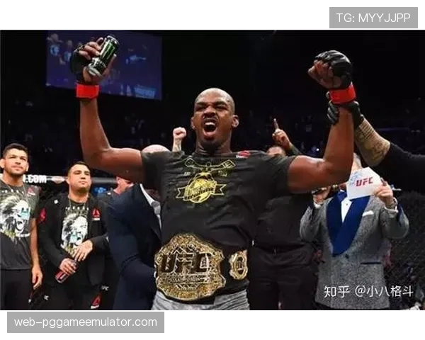 琼斯社交平台抨击科米尔并将哈比布卷入长期纷争